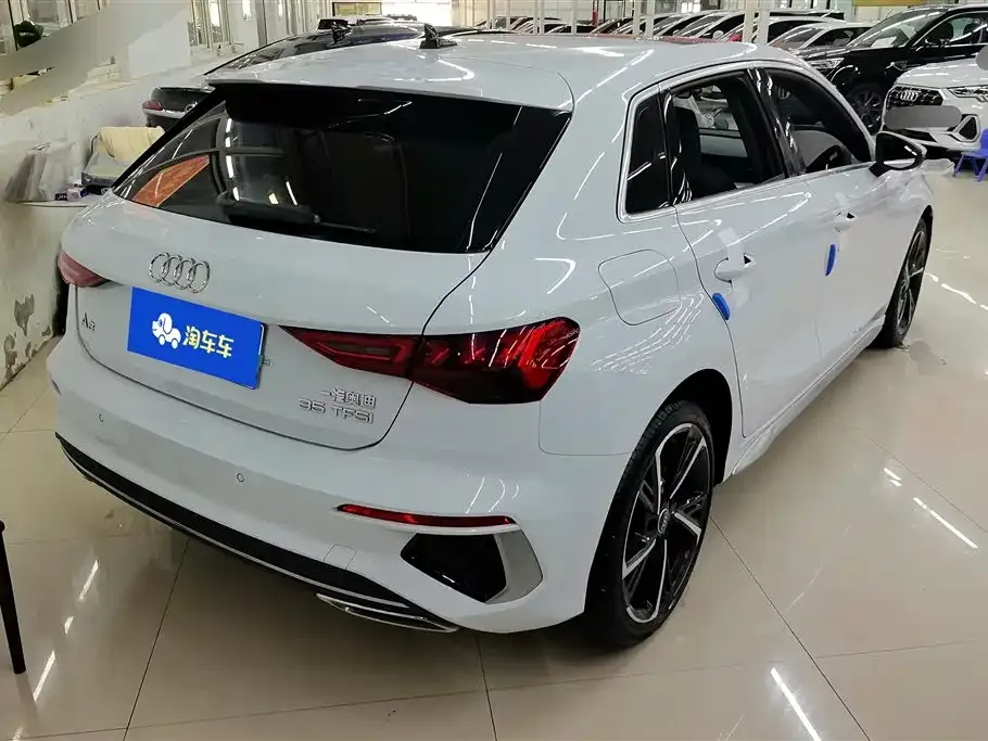Audi A3 2024 из CN, фото 5