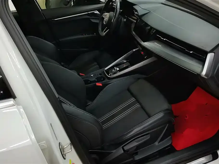 Audi A3 2024 из CN, фото 3
