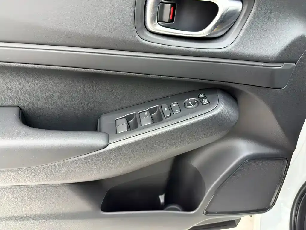 Honda Vezel 2023 из CN, фото 9
