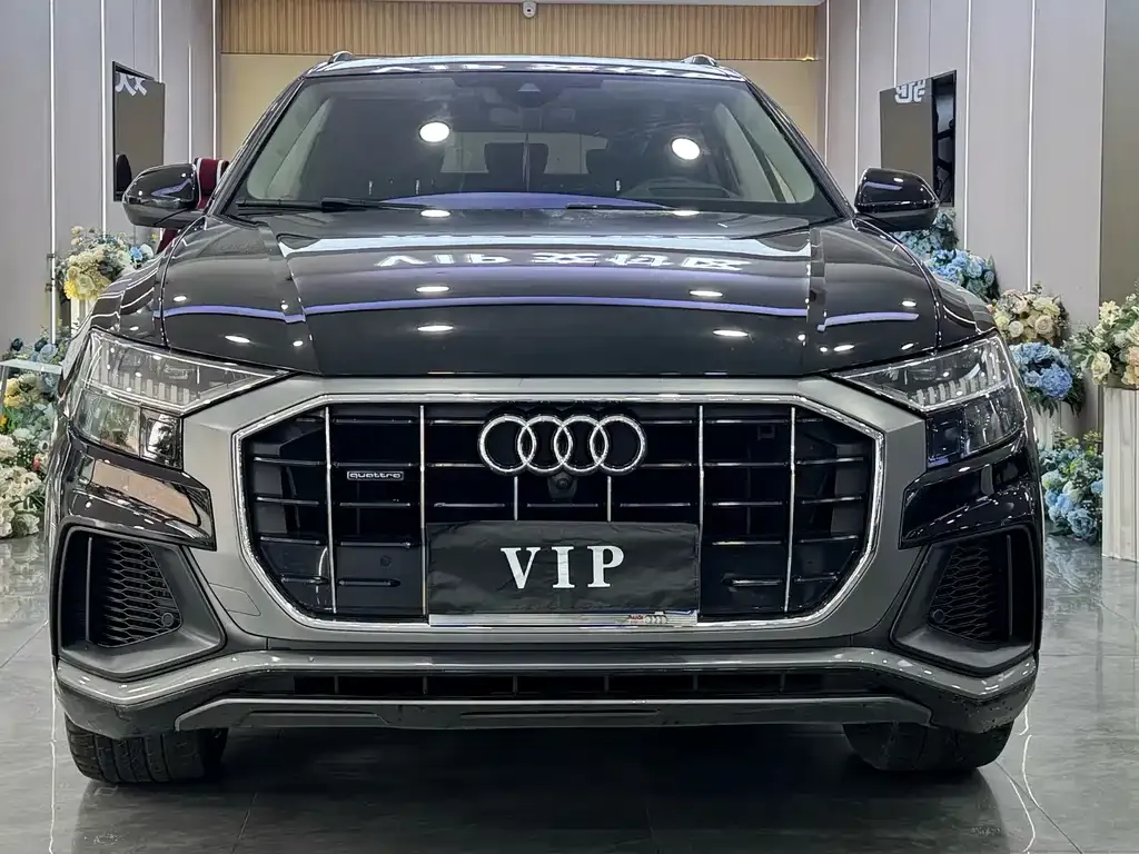 Audi Q8 2022 из CN, фото 7