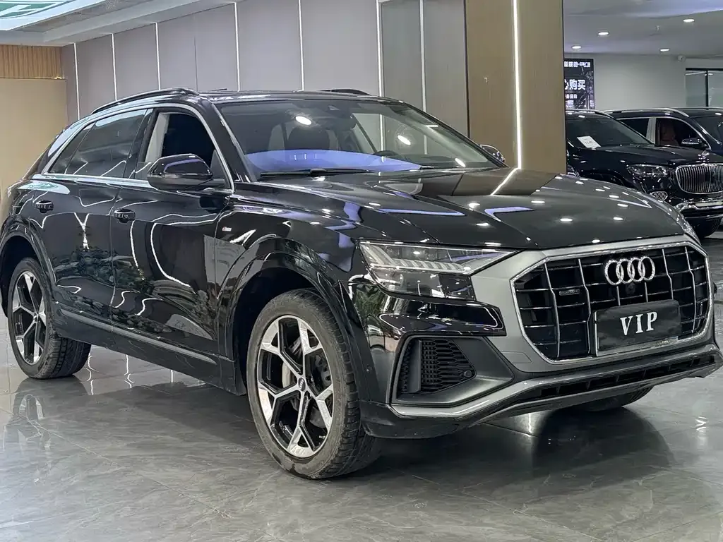 Audi Q8 2022 из CN, фото 6