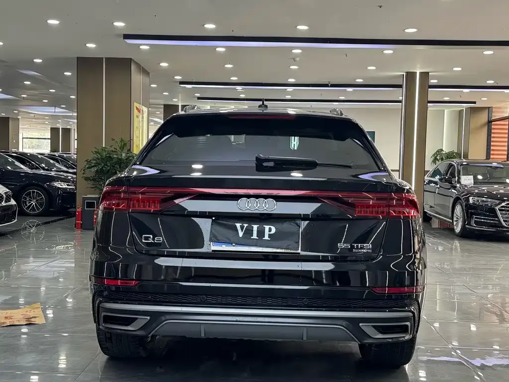 Audi Q8 2022 из CN, фото 5