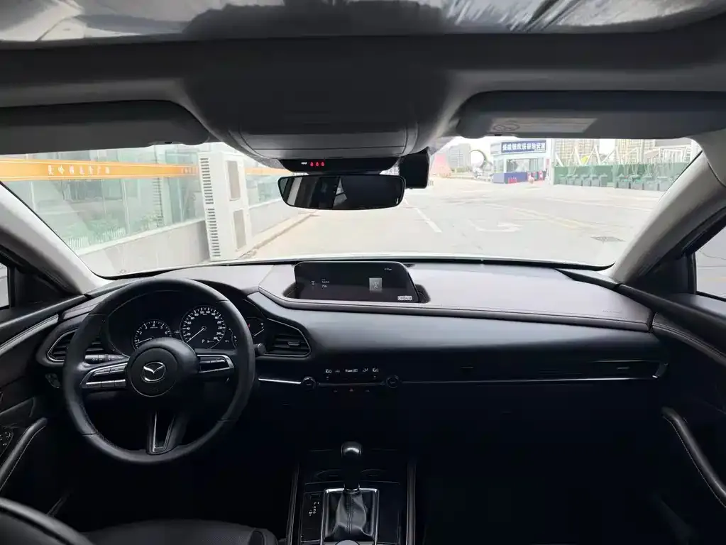Mazda CX-30 2021 из CN, фото 2