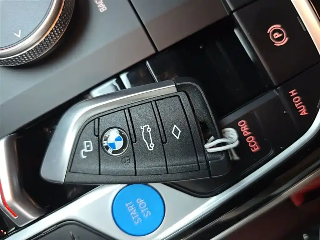 BMW i3 — фото 3