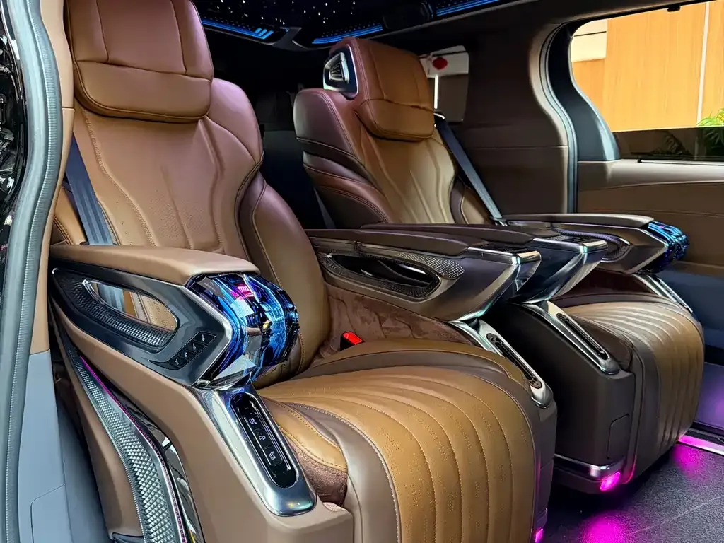 Toyota Sienna 2025 из CN, фото 6
