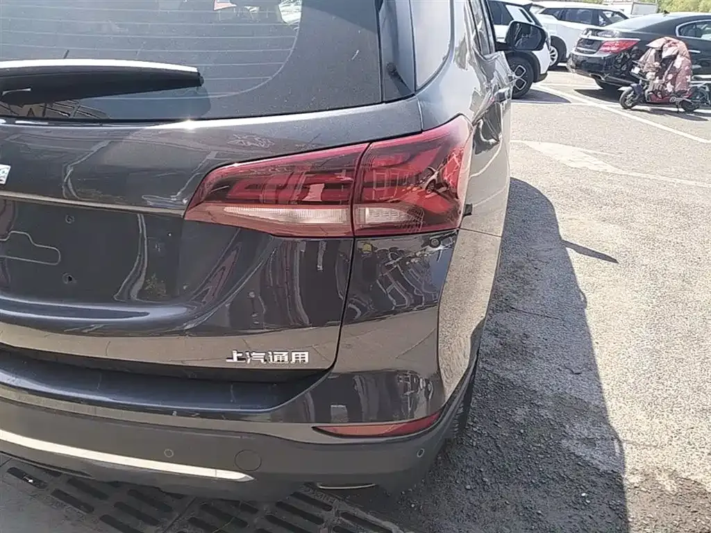 Chevrolet Equinox 2021 из CN, фото 5