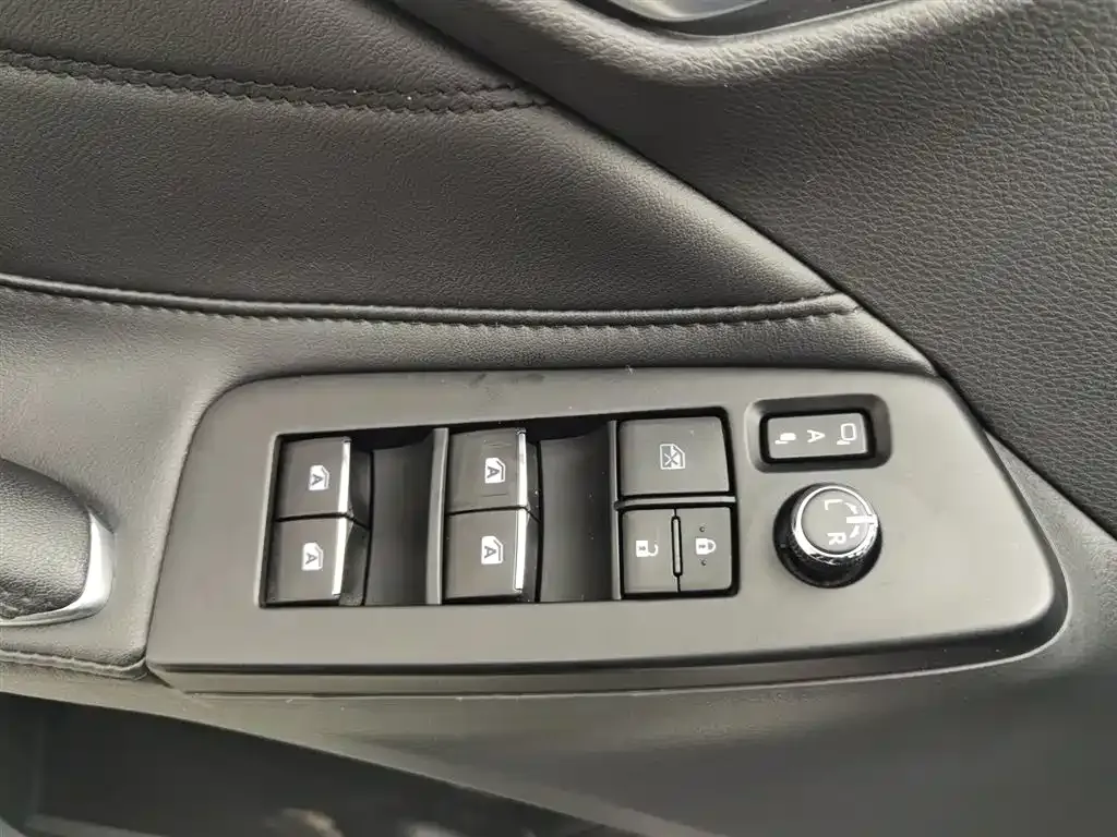 Toyota Avalon 2022 из CN, фото 10