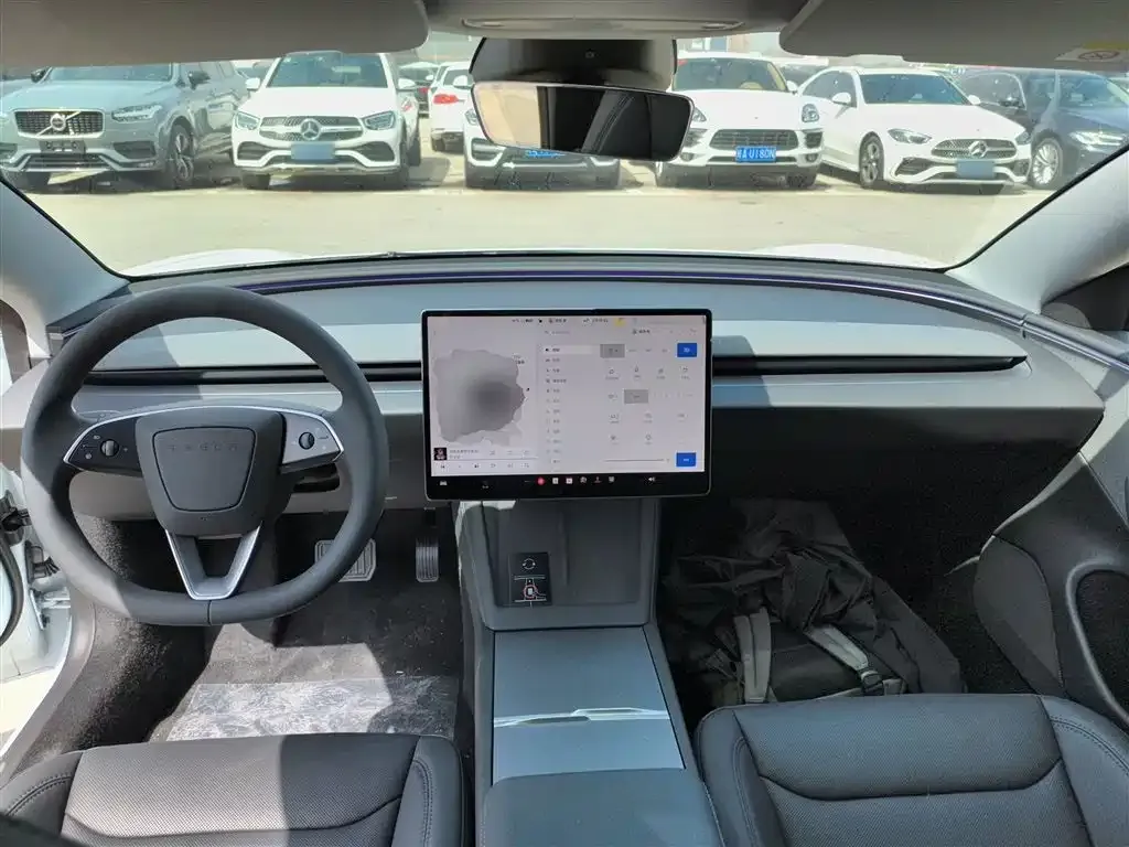 Tesla Model 3 — фото 5