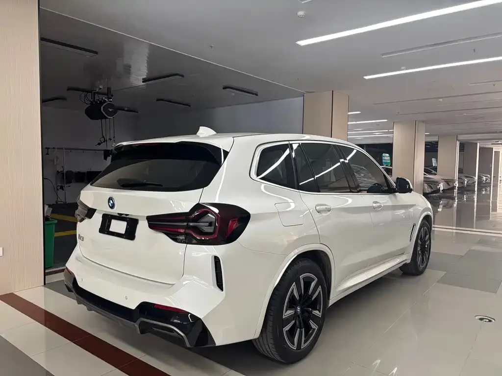 BMW iX3 2023 из CN, фото 5