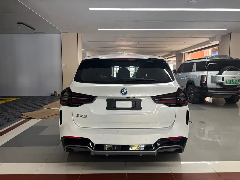 BMW iX3 2023 из CN, фото 4