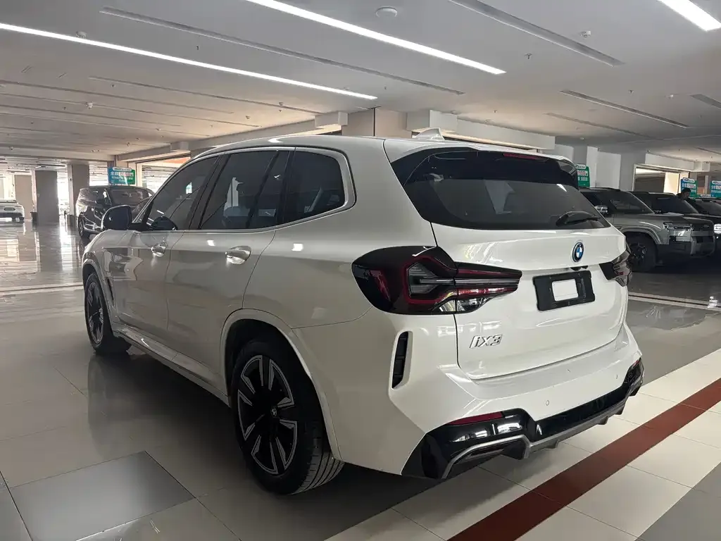 BMW iX3 2023 из CN, фото 9