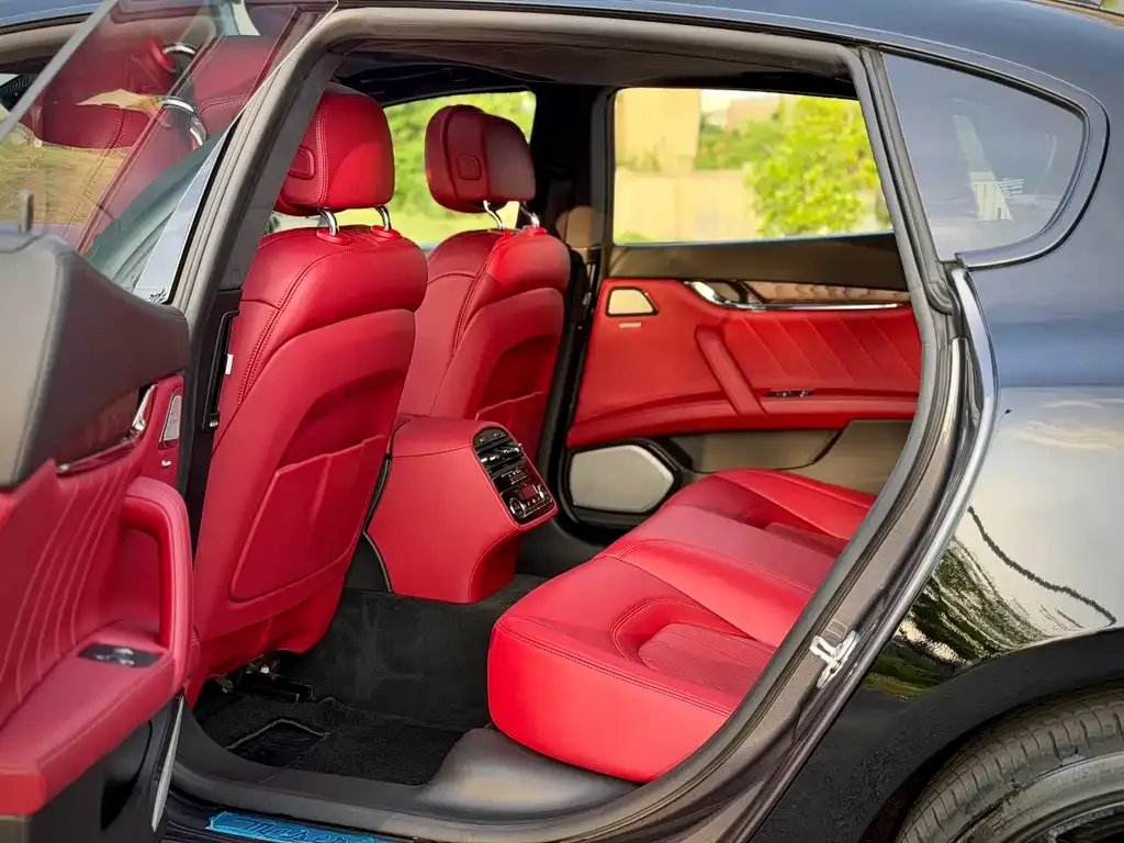 Maserati Quattroporte 2022 из CN, фото 9