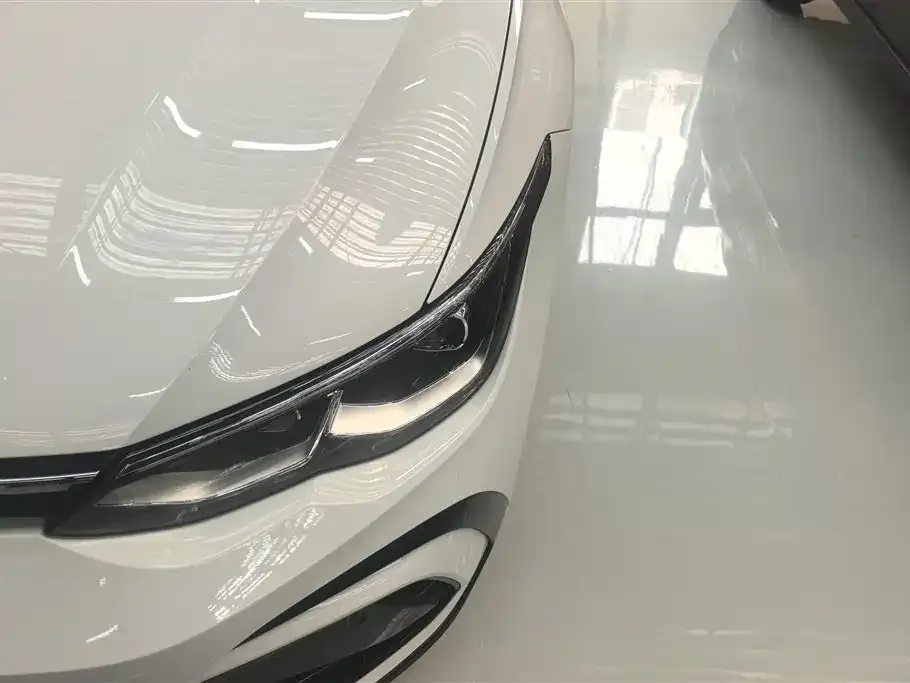 Volkswagen Golf 2021 из CN, фото 4