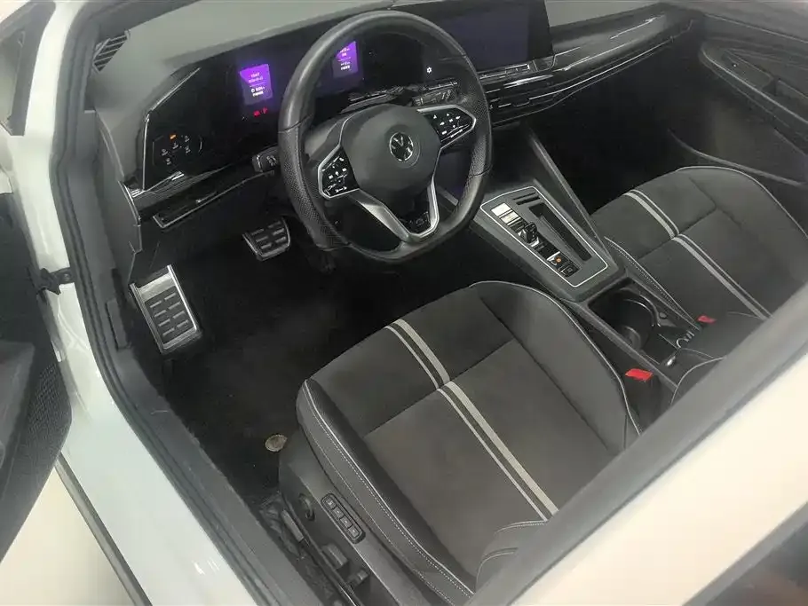 Volkswagen Golf 2021 из CN, фото 10