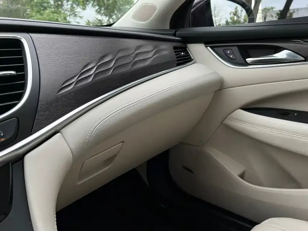Buick LaCrosse 2022 из CN, фото 2