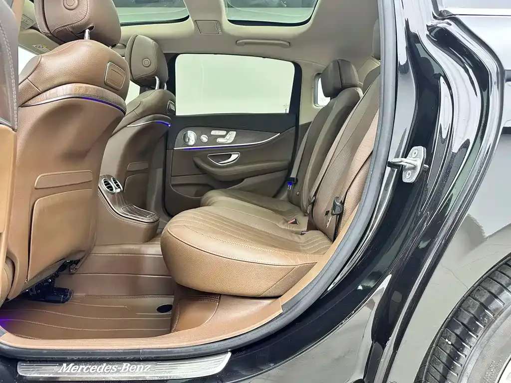 Mercedes-Benz E-Class 2021 из CN, фото 9