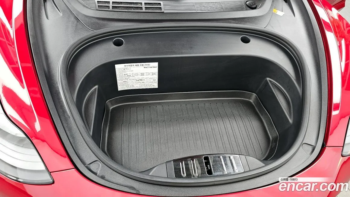 Tesla Model 3 — фото 10