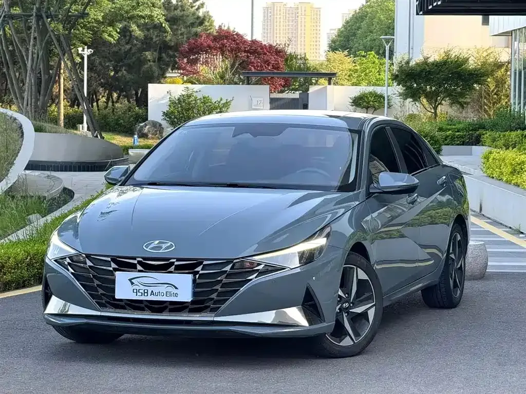 Hyundai Elantra 2022 из CN, фото 1