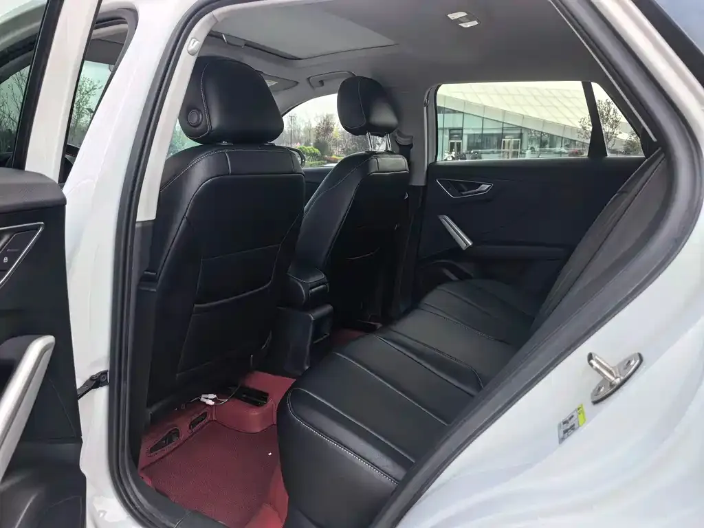 Audi Q2L 2021 из CN, фото 8