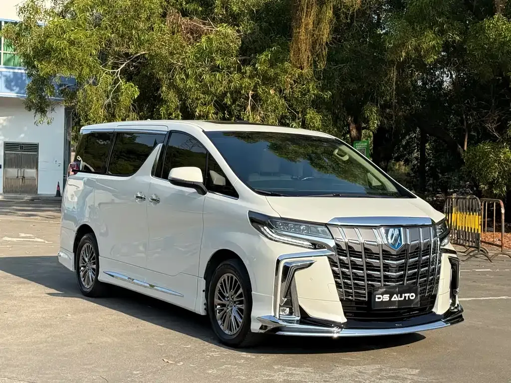 Toyota Vellfire 2022 из CN, фото 9
