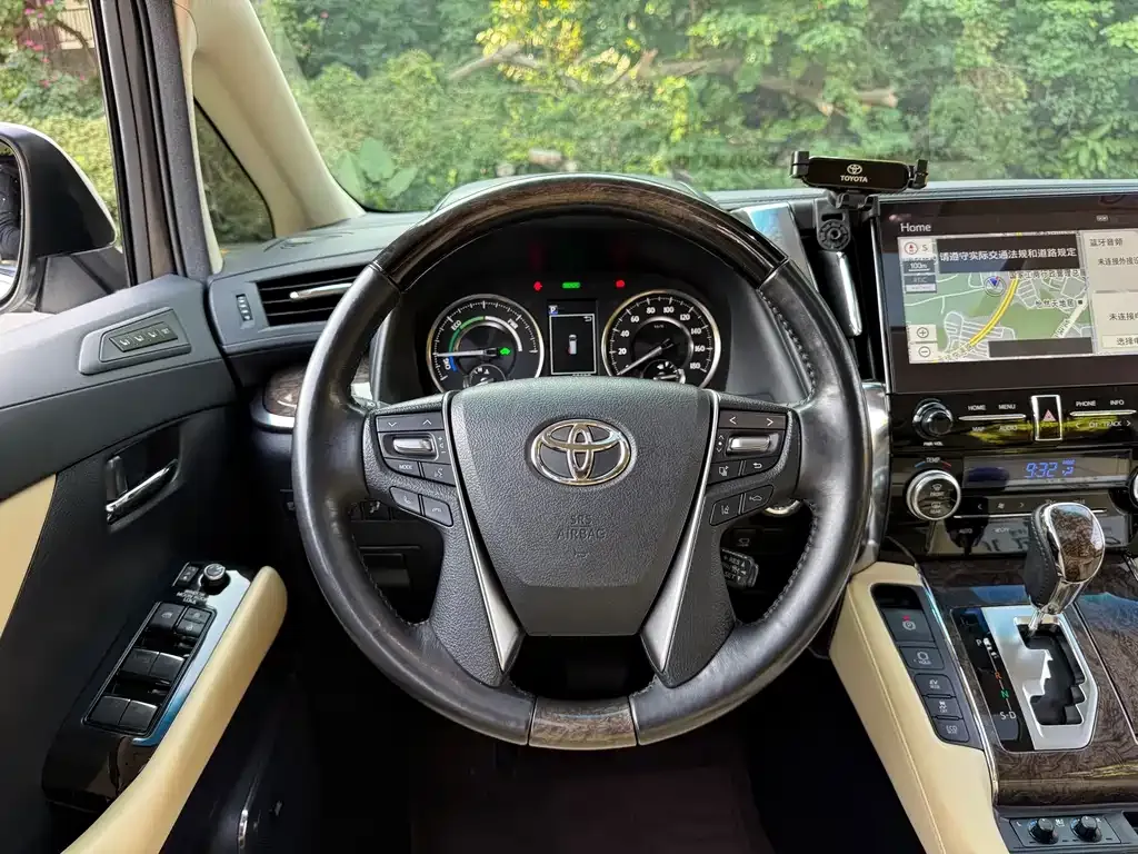 Toyota Vellfire 2022 из CN, фото 7