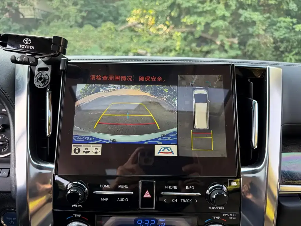 Toyota Vellfire 2022 из CN, фото 5