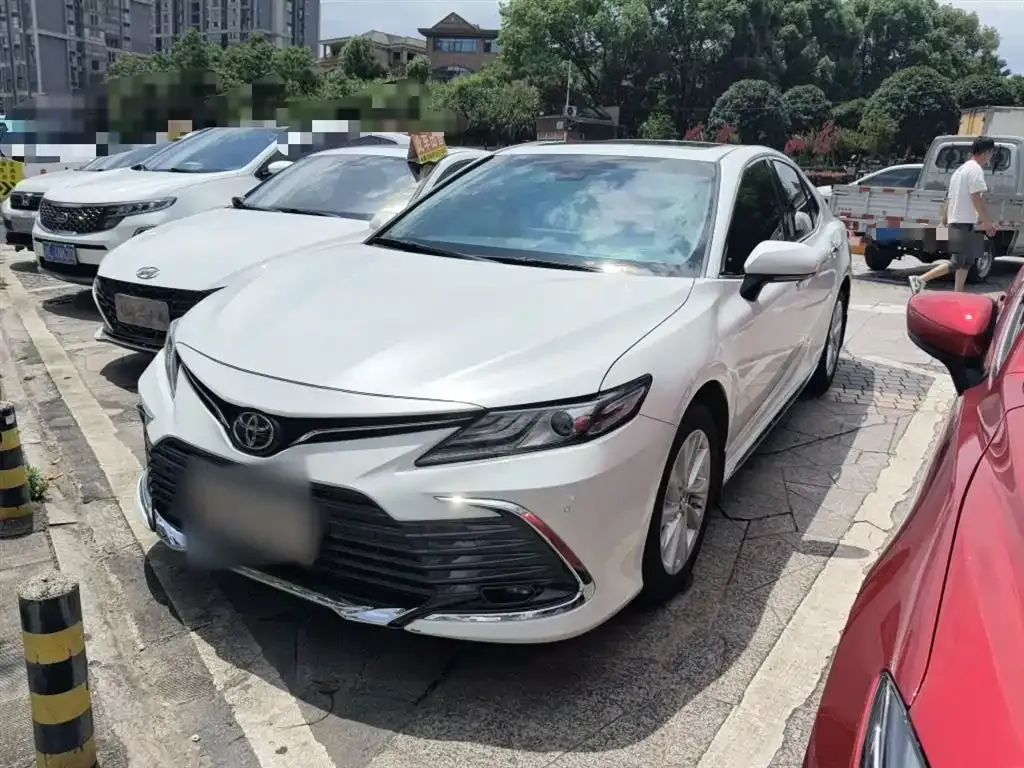 Toyota Camry 2023 из CN, фото 5