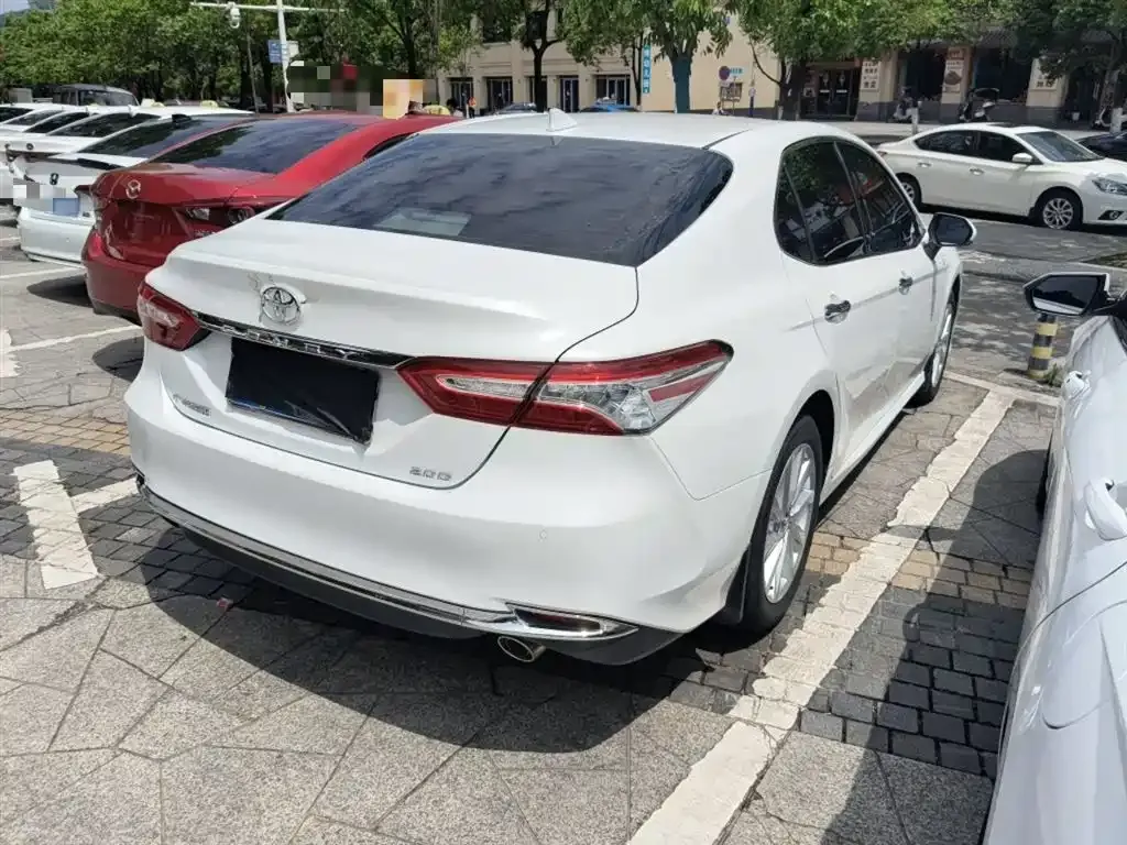 Toyota Camry 2023 из CN, фото 6