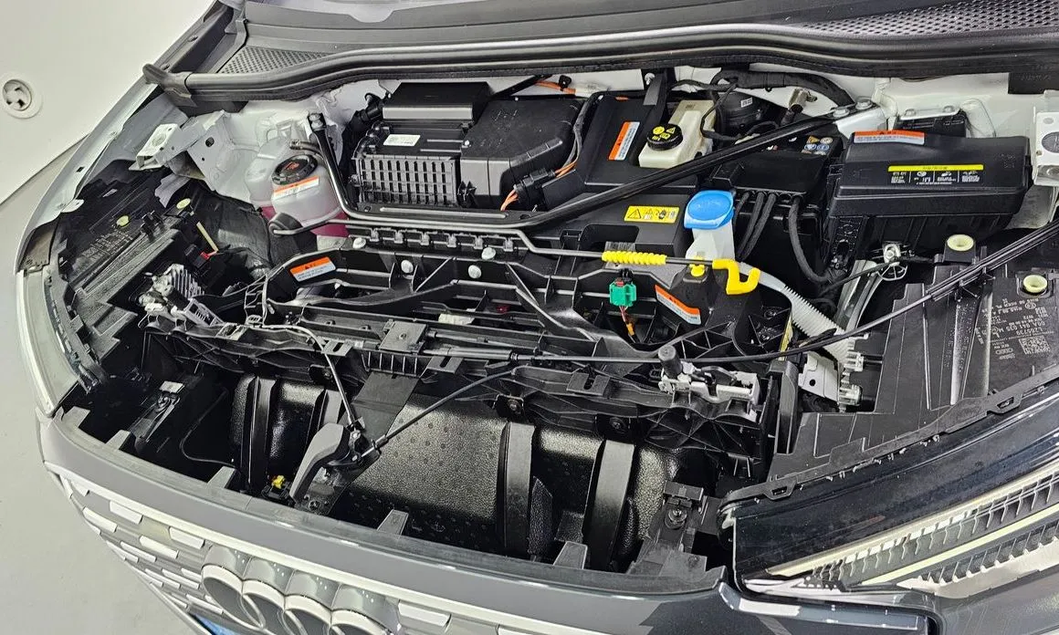 Audi Q4 e-tron 2025 из KR, фото 10