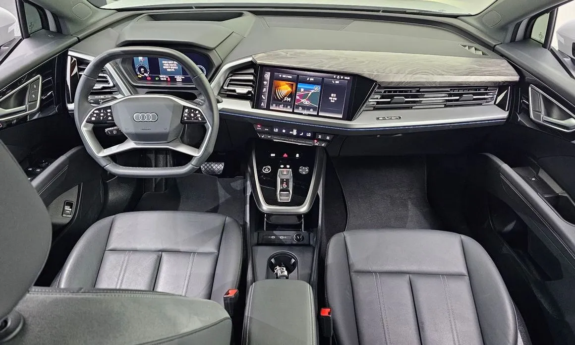 Audi Q4 e-tron 2025 из KR, фото 7