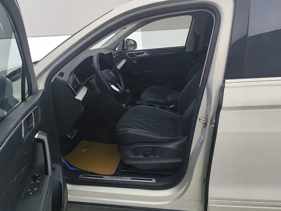 Volkswagen Tiguan L 2022 из CN, фото 4