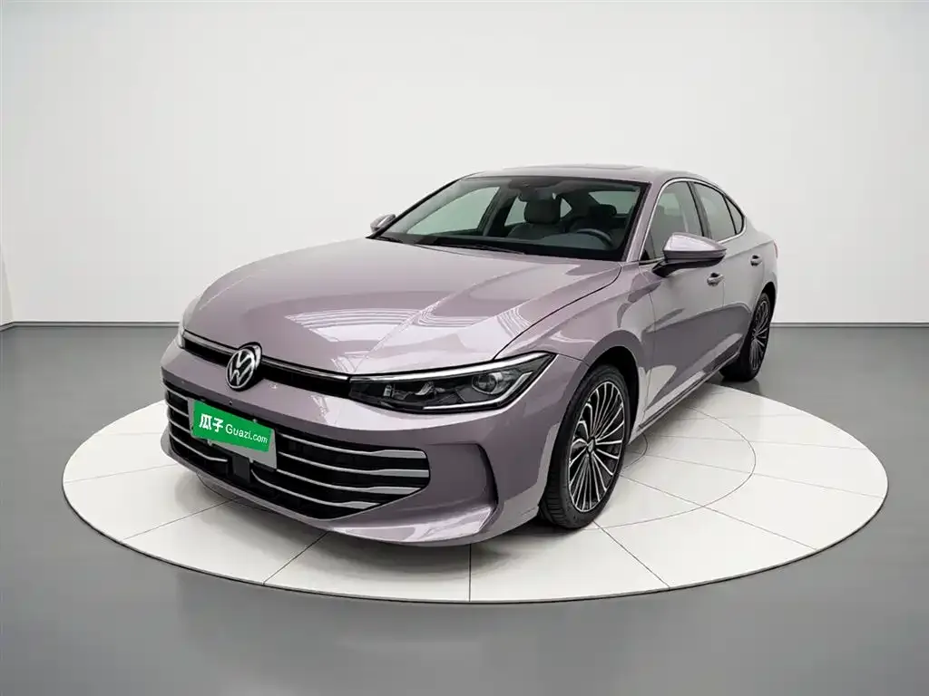 Volkswagen Passat — фото 1
