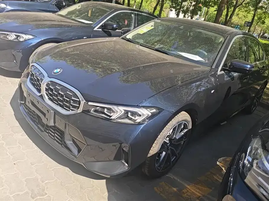 BMW 3 Series — фото 1