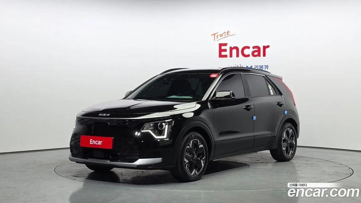 Kia Niro — фото 1