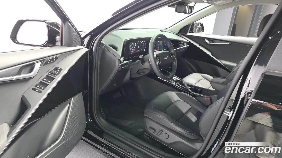 Kia Niro — фото 10