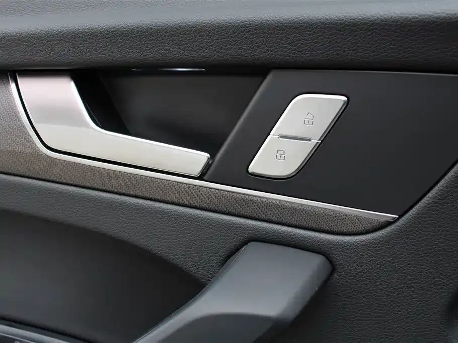 Audi Q5L 2024 из CN, фото 8