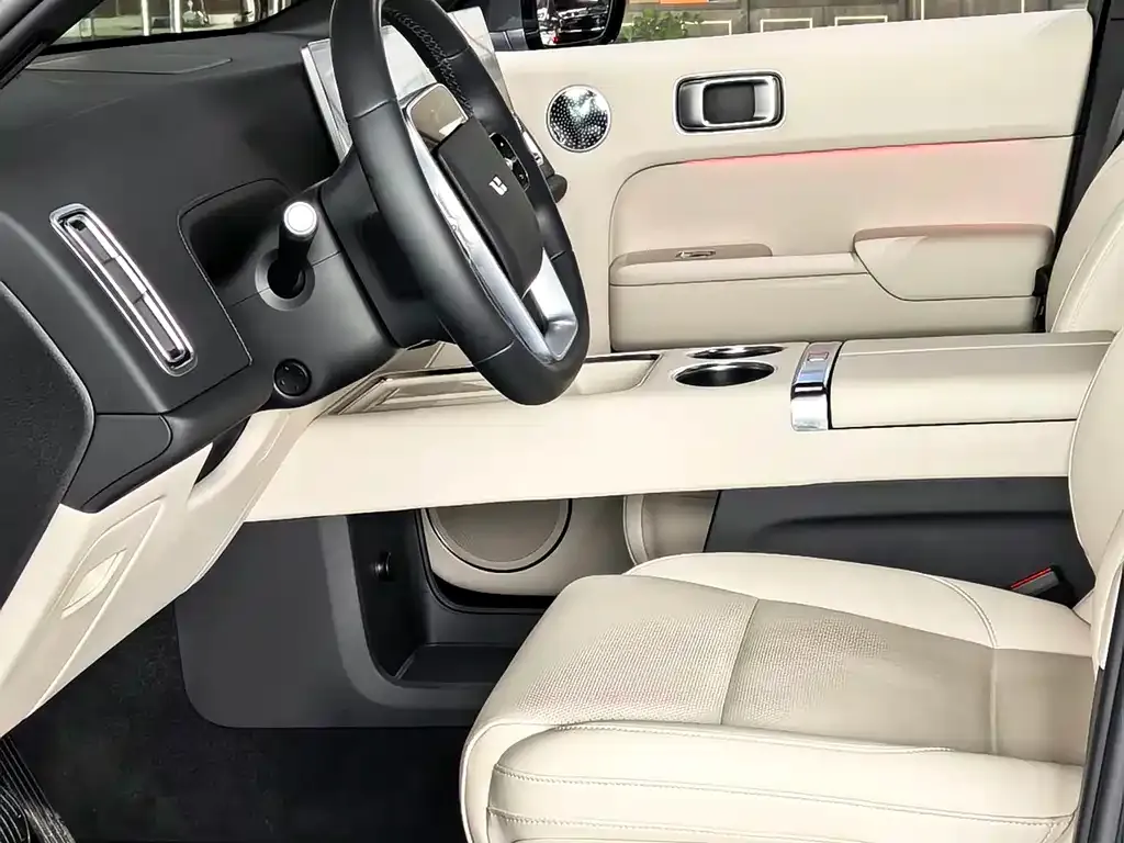 Li Auto L8 2025 из CN, фото 6