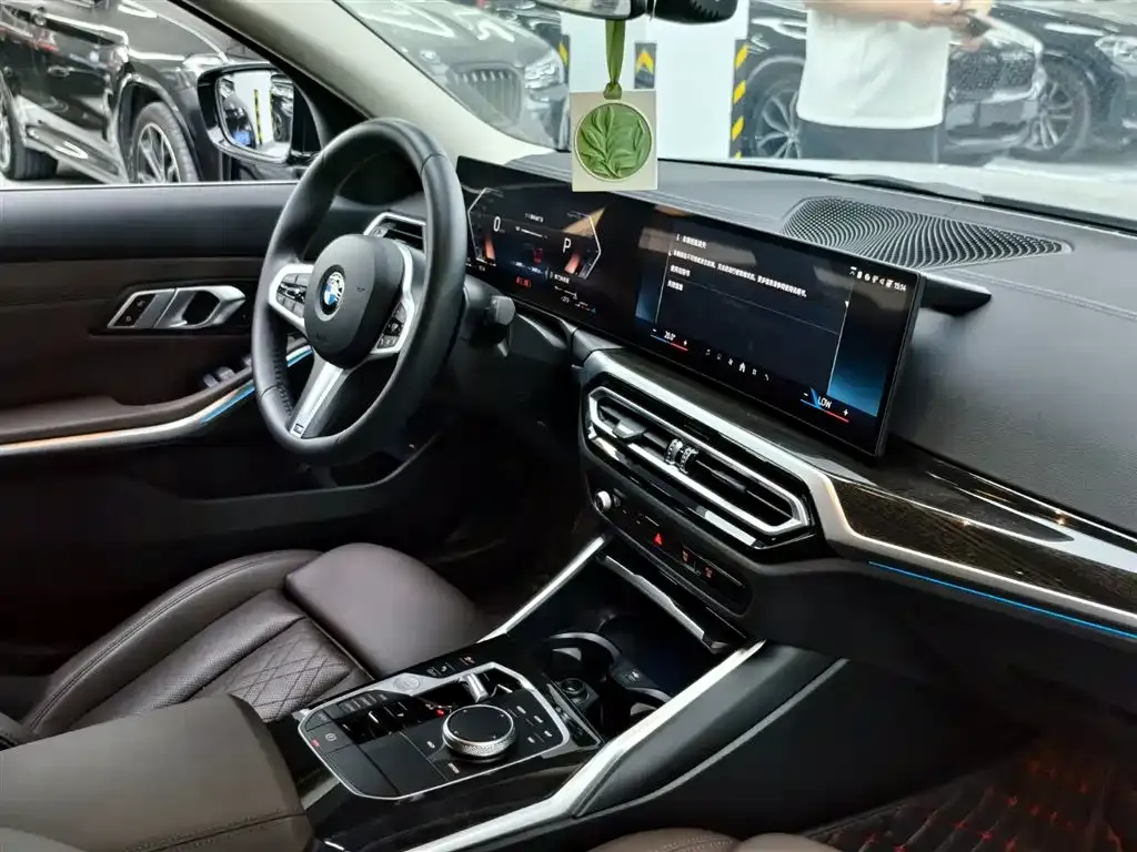 BMW 3 Series — фото 10