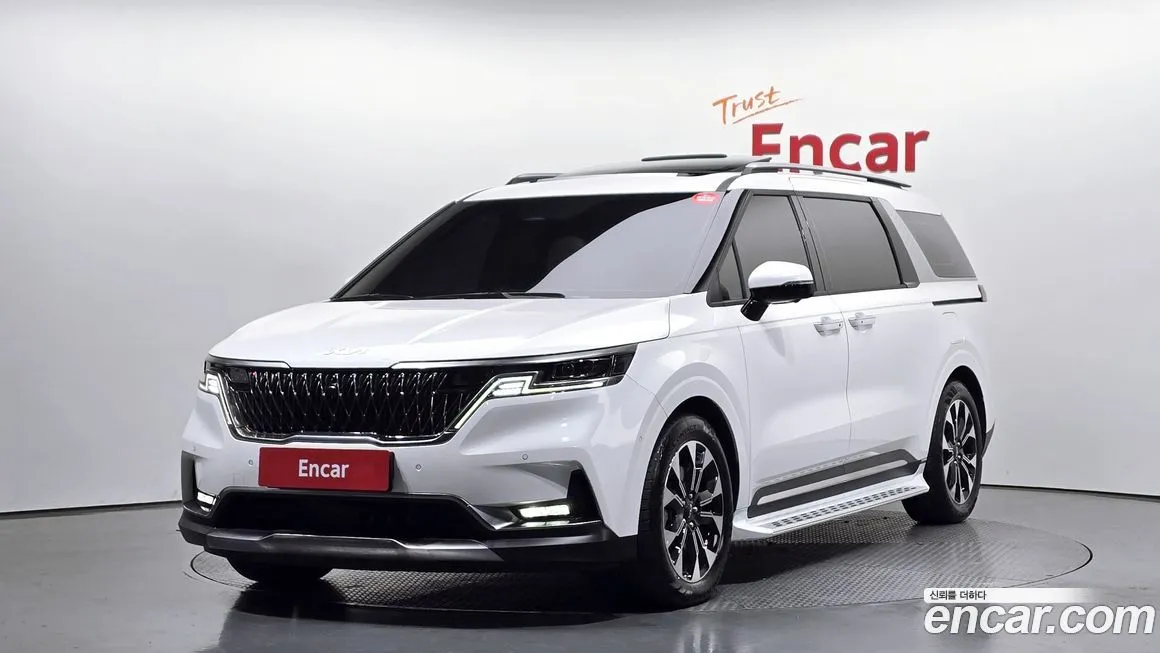 Kia Carnival — фото 1