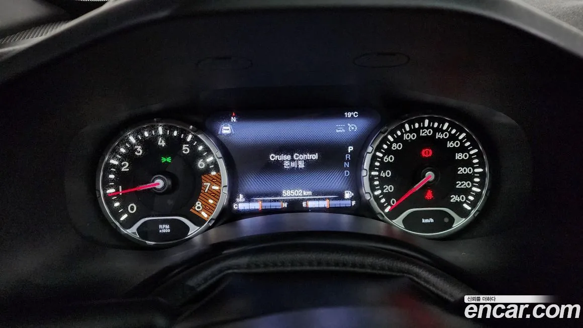 Jeep Renegade 2021 из KR, фото 8