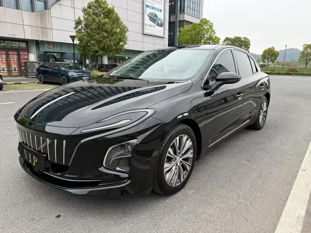 Hongqi E-QM5 2023 из CN, фото 1