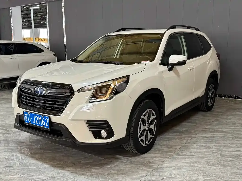 Subaru Forester — фото 1