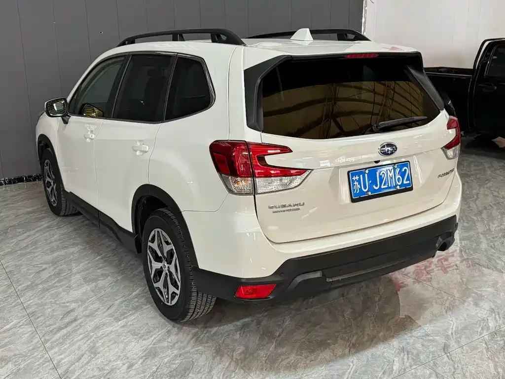 Subaru Forester — фото 6