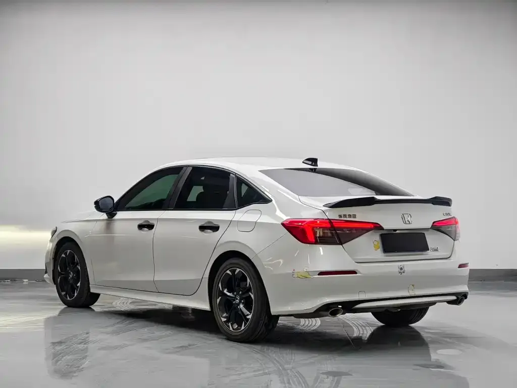 Honda Civic — фото 3