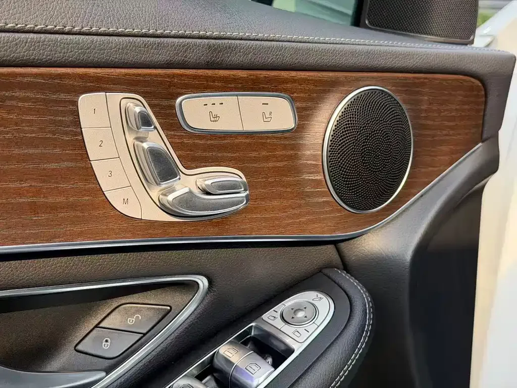 Mercedes-Benz GLC 2025 из CN, фото 3