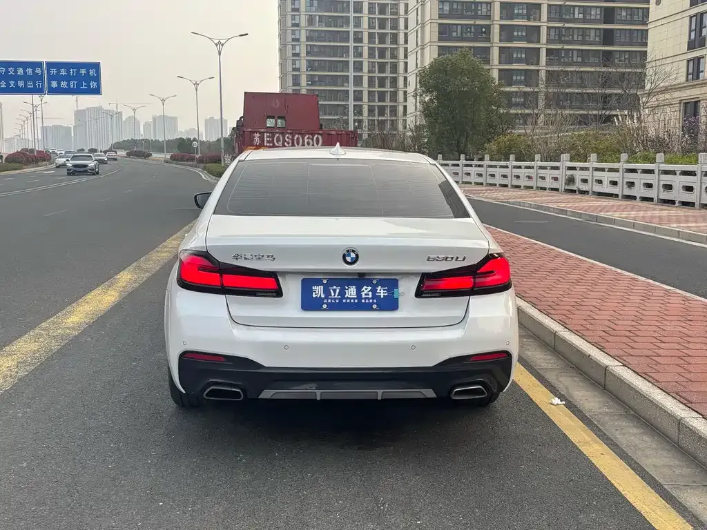 BMW 5 Series — фото 2