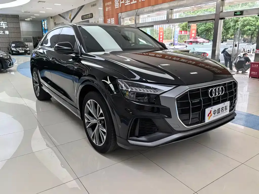 Audi Q8 2023 из CN, фото 5