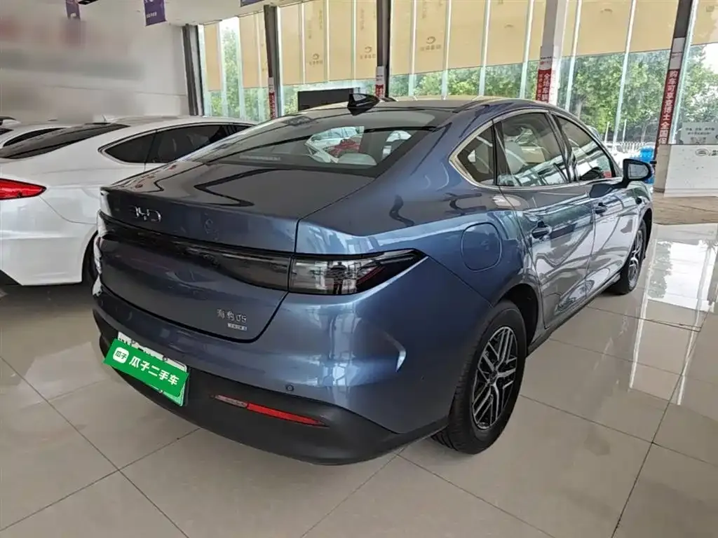 BYD Seal 05 DM-i — фото 10