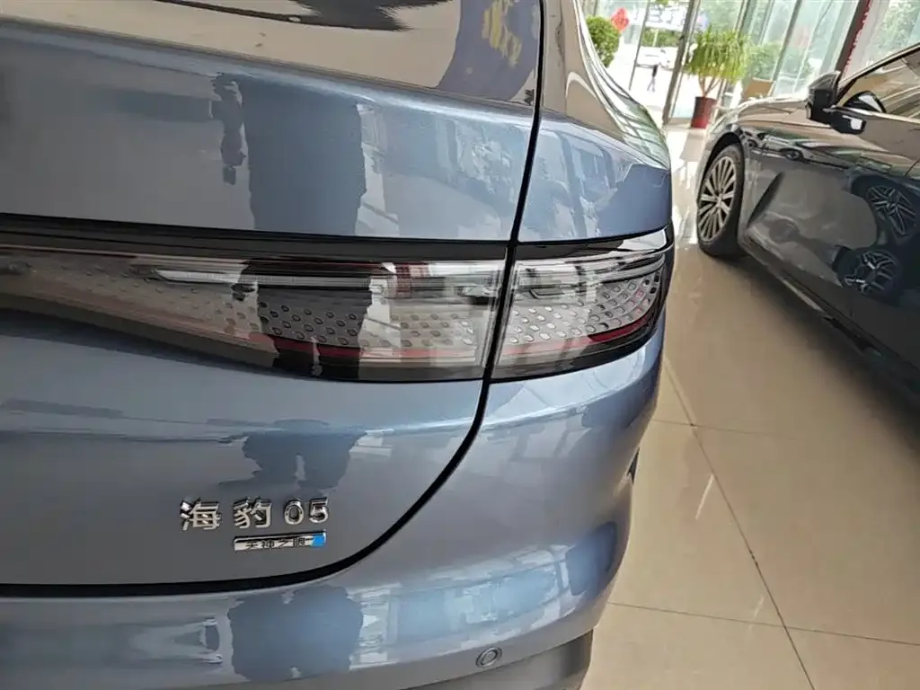 BYD Seal 05 DM-i — фото 6