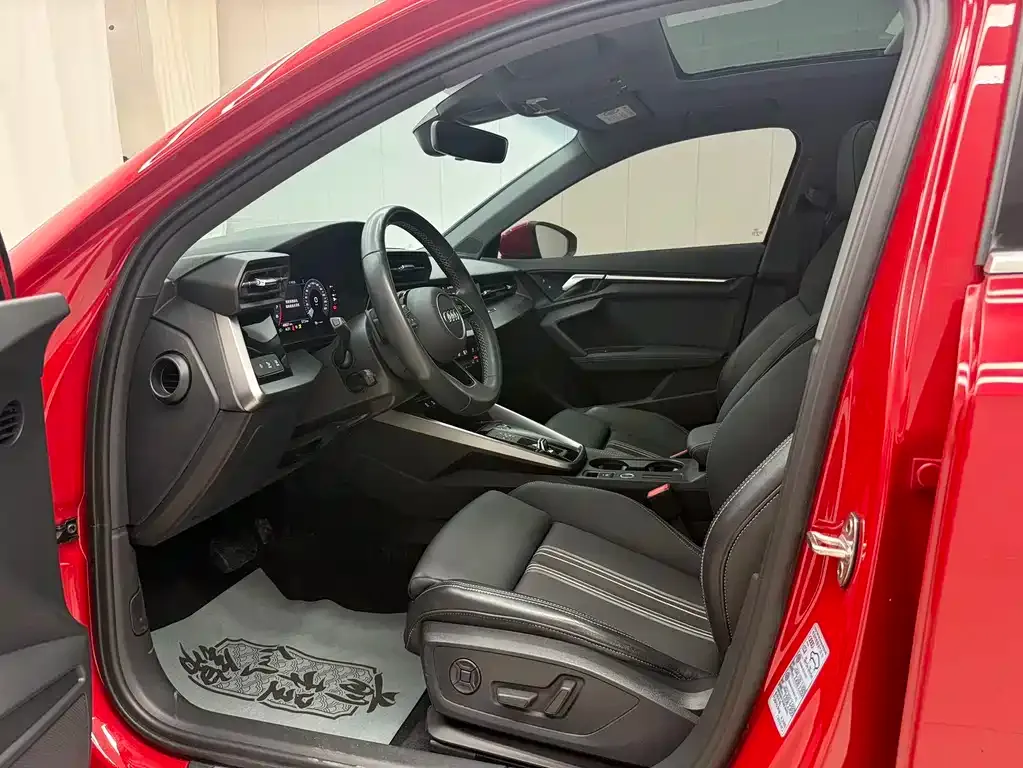 Audi A3 2023 из CN, фото 8